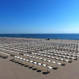 Albatross Mobile Homes On Mare E Pineta Campingplatz